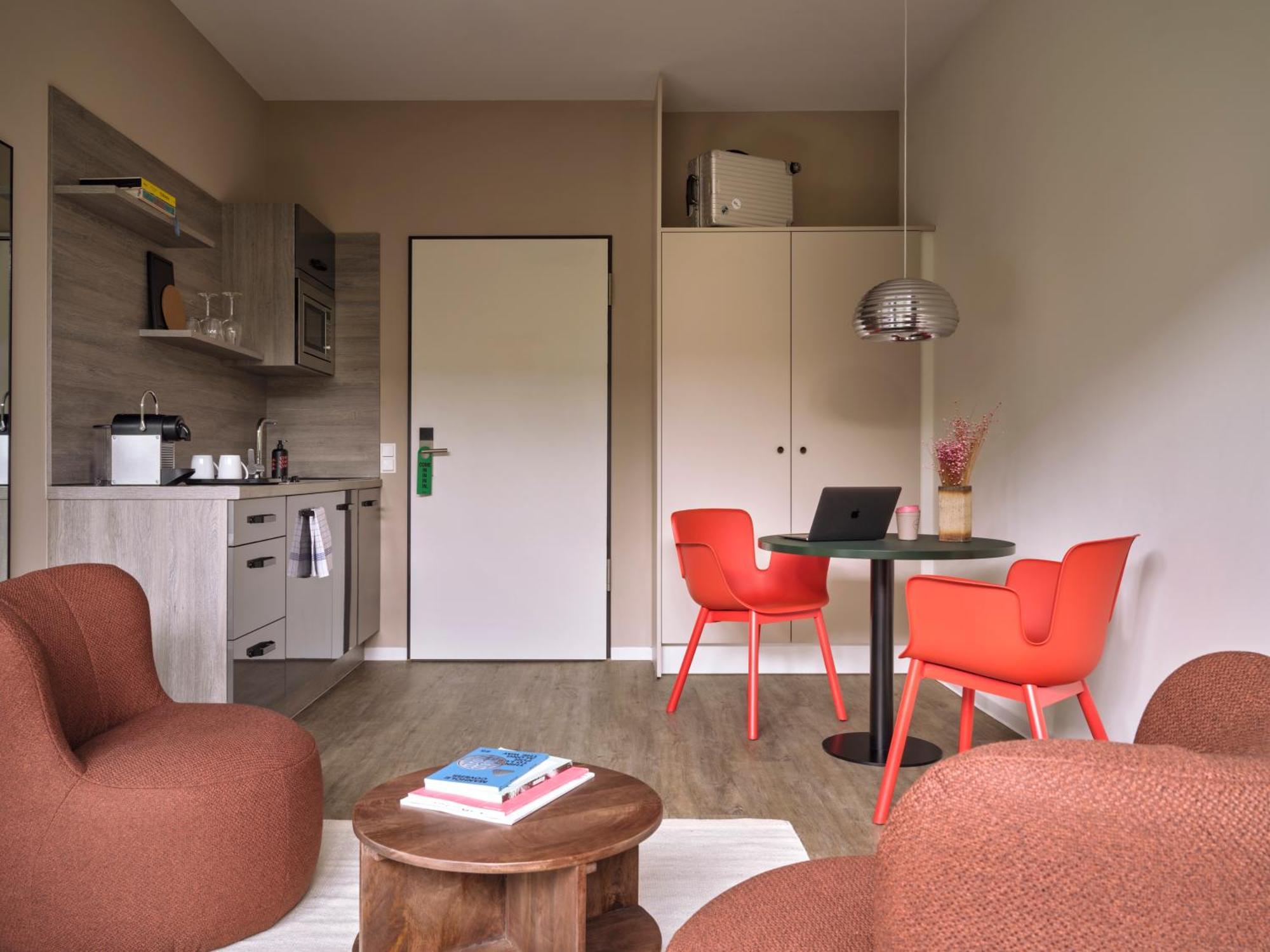 Stayery Cologne Suelz ภายนอก รูปภาพ
